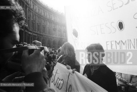 Rome, March 10, 1984. Italian writer Natalia Ginzburg taking part in Io donna per la pace (I woman for peace), a women demonstration for peace and against violence / Roma, 10 marzo 1984. La scrittrice Natalia Ginzburg mentre partecipa alla manifestazione Io donna per la pace - ©Marcello Mencarini/Rosebud2
