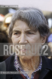 Rome, March 10, 1984. Italian writer Natalia Ginzburg taking part in Io donna per la pace (I woman for peace), a women demonstration for peace and against violence / Roma, 10 marzo 1984. La scrittrice Natalia Ginzburg mentre partecipa alla manifestazione Io donna per la pace - ©Marcello Mencarini/Rosebud2