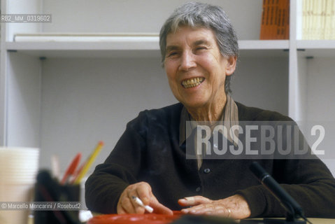 Rome, about 1985. Italian writer Natalia Ginzburg in the headquarters of the magazine LEspresso for a meeting / Roma, 1985 circa. La acrittrice Natalia Ginzburg nella sede del settimanale LEspresso per un convegno - ©Marcello Mencarini/Rosebud2