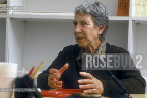 Rome, about 1985. Italian writer Natalia Ginzburg in the headquarters of the magazine LEspresso for a meeting / Roma, 1985 circa. La acrittrice Natalia Ginzburg nella sede del settimanale LEspresso per un convegno - ©Marcello Mencarini/Rosebud2