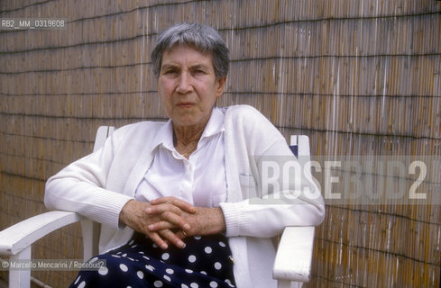 Viareggio, 1989. Italian writer Natalia Ginzburg / Viareggio, 1989. La acrittrice Natalia Ginzburg - ©Marcello Mencarini/Rosebud2