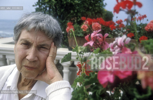 Viareggio, 1989. Italian writer Natalia Ginzburg / Viareggio, 1989. La acrittrice Natalia Ginzburg - ©Marcello Mencarini/Rosebud2