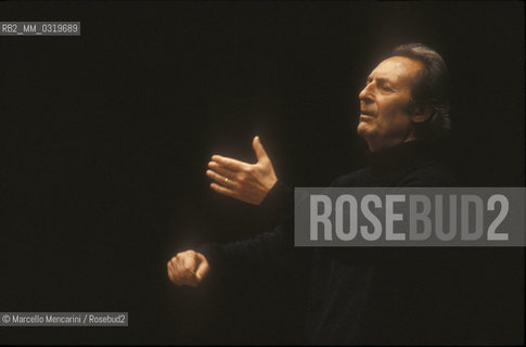 Rome 1989. Conductor Carlo Maria Giulini performing a rehearsal / Roma 1989. Il direttore dorchestra Carlo Maria Giulini durante una prova - ©Marcello Mencarini/Rosebud2