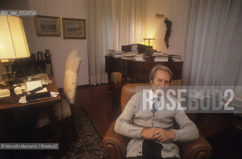 Milan, 1992. Italian conductor Carlo Maria Giulini in his house / Milano, 1992. Il direttore dorchestra Carlo Maria Giulini nella sua casa - ©Marcello Mencarini/Rosebud2