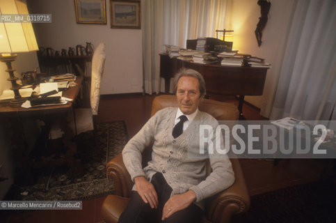 Milan, 1992. Italian conductor Carlo Maria Giulini in his house / Milano, 1992. Il direttore dorchestra Carlo Maria Giulini nella sua casa - ©Marcello Mencarini/Rosebud2