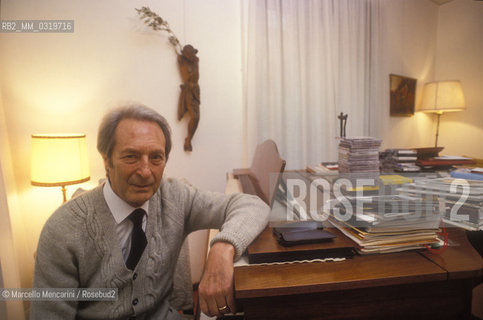 Milan, 1992. Italian conductor Carlo Maria Giulini in his house / Milano, 1992. Il direttore dorchestra Carlo Maria Giulini nella sua casa - ©Marcello Mencarini/Rosebud2