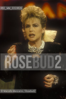 Sanremo Music Festival 1986. Italian showgirl Loretta Goggi, Festival TV presenter / Festival di Sanremo 1986. La showgirl Loretta Goggi, presentatrice del Festival - ©Marcello Mencarini/Rosebud2