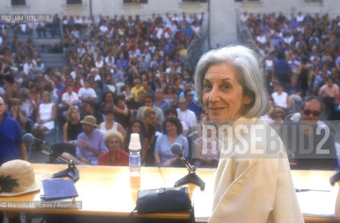 Mantua Literature Festival 1999. South African writer Nadine Gordimer meets the audience / Festivaletteratura di Mantova 1999. La scrittrice sudafricana Nadine Gordimer incontra il pubblico - ©Marcello Mencarini/Rosebud2