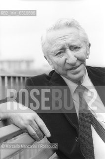 Rome, 1980. Italian journalist Vittorio Gorresio on the terrace of his home with a view of Piazza Navona / Roma, 1980. Il giornalista Vittorio Gorresio sulla terrazza della sua casa con vista su piazza Navona - ©Marcello Mencarini/Rosebud2