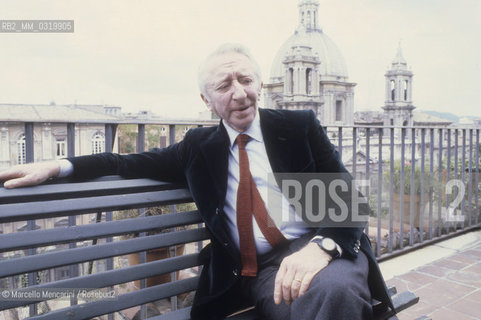 Rome, 1980. Italian journalist Vittorio Gorresio on the terrace of his home with a view of Piazza Navona / Roma, 1980. Il giornalista Vittorio Gorresio sulla terrazza della sua casa con vista su piazza Navona - ©Marcello Mencarini/Rosebud2