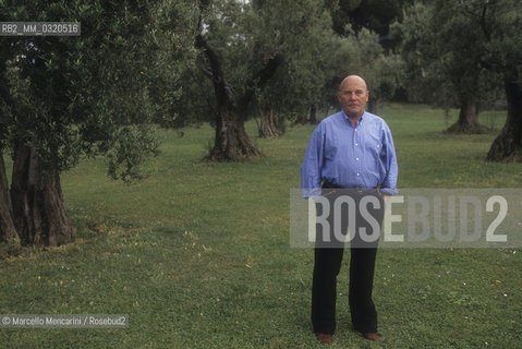 Marino (Rome), 1991. German composer Hans Werner Henze in the garden of his house / Marino (Roma), 1991. Il compositore Hans Werner Henze nel giardino della sua casa - ©Marcello Mencarini/Rosebud2