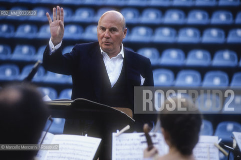 Rome, 1991. German composer Hans Werner Henze performing a rehearsal / Roma, 1991. Il compositore Hans Werner Henze durante una prova - ©Marcello Mencarini/Rosebud2