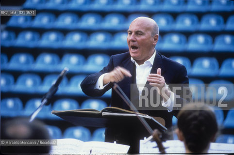 Rome, 1991. German composer Hans Werner Henze performing a rehearsal / Roma, 1991. Il compositore Hans Werner Henze durante una prova - ©Marcello Mencarini/Rosebud2