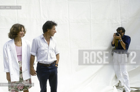 Venice film Festival 1986. American actor Dustin Hoffman and his wife Lisa Gottsegen / Mostra del Cinema di Venezia 1986. Lattore Dustin Hoffman e sua moglie Lisa Gottsegen - ©Marcello Mencarini/Rosebud2