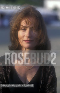 Venice Lido, Venice Film Festival 1995. French actress Isabelle Huppert, winner of Coppa Volpi for best actress for her roles in the movie La Cérémonie directed by Claude Chabrol / Lido di Venezia, Mostra del Cinema di Venezia 1995. Lattrice Isabelle Huppert, vincitrice della Coppa Volpi per la migliore attrice per la sua interpretazione nel film La Cérémonie (Il buio nella mente) diretto da Claude Chabrol - ©Marcello Mencarini/Rosebud2