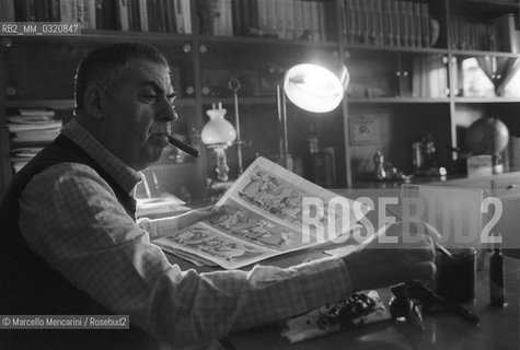 Rome, 1980. Italian cartoonist Benito Jacovitti in his home / Roma, 1980. il fumettista Benito Jacovitti nella sua casa - ©Marcello Mencarini/Rosebud2