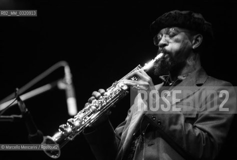 Rome, Olympic Theater, 1980. Jazz saxophonist Joseph Jarman, founder member of the Art Ensemble of Chicago / Roma, Teatro Olimpico, 1980. Il sassofonista jazz Joseph Jarman, fondatore e membro dellArt Ensemble of Chicago,  - ©Marcello Mencarini/Rosebud2