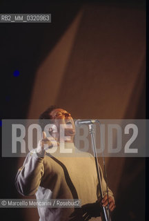 Vatican City, December 1999. British pop singer Tom Jones during the rehearsal of the Vaticans Christmas Concert 1999/ Città del Vaticano, dicembre 1999. Il cantante Tom Jones durante le prove del Concerto di Natale in Vaticano 1999 - ©Marcello Mencarini/Rosebud2