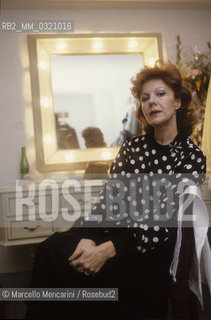 Bulgarian-Italian soprano Raina Kabaivanska in her dressing room (about 1985) / Il soprano Raina Kabaivanska nel suo camerino (1985 circa) - ©Marcello Mencarini/Rosebud2