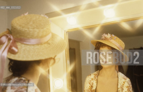 Bulgarian-Italian soprano Raina Kabaivanska in her dressing room (about 1985) / Il soprano Raina Kabaivanska nel suo camerino (1985 circa) - ©Marcello Mencarini/Rosebud2