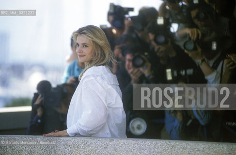 Cannes Film Festival 1993. German actress Nastassja Kinski, in competition with the movie In weiter Ferne, so nah! (Faraway, So Close!) directed by Wim Wenders / Festival del Cinema di Cannes 1993. Lattrice Nastassja Kinski, in concorso con il film In weiter Ferne, so nah! (Così vicino, così lontano), diretto da Wim Wenders - ©Marcello Mencarini/Rosebud2