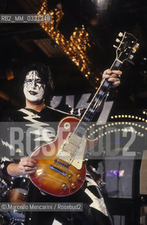 Rome, about 1980. American heavy metal band Kiss performing in a TV show:: guitarist Ace Frehley / Roma, 1980 circa. Il gruppo heavy metal dei Kiss partecipa a un programma televisivo: Il chitarrista Ace Frehley - ©Marcello Mencarini/Rosebud2