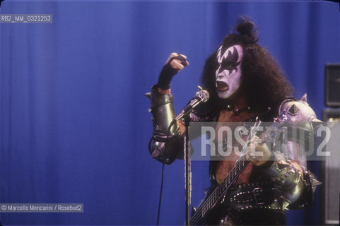 Rome, about 1980. American heavy metal band Kiss performing in a TV show: vocalist and bass player Gene Simmons / Roma, 1980 circa. Il gruppo heavy metal dei Kiss suona in un programma televisivo: il cantante e bassista Gene Simmons - ©Marcello Mencarini/Rosebud2