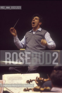 Conductor Jan Latham Koenig, 1999 / Il direttore dorchestra Jan Latham Koenig - ©Marcello Mencarini/Rosebud2