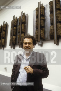 Venice Art Biennale 1988. Greek artist Iannis Kounellis / Biennale Arte di Venezia 1988. Lartista Iannis Kounellis - ©Marcello Mencarini/Rosebud2