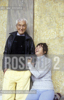 Venice, about 1983. French photographer Jacques-Henri Lartigue and his wife Florette Orméa / Venezia, 1983 circa. Il fotografo Jacques-Henri Lartigue e sua moglie Florette Orméa - ©Marcello Mencarini/Rosebud2