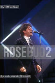 Sanremo Music Festival 1988. Fausto Leali sings Mi manchi (ranked third) / Festival di Sanremo 1988. Fausto leali canta Mi manchi (terza classificata) - ©Marcello Mencarini/Rosebud2