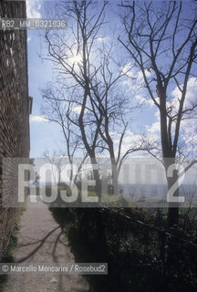 Recanati, Mount Tabor, known as the hill of the Infinite because of this place Giacomo Leopardi wrote in his poem LInfinito (The Infinite) / Recanati, il monte Tabor, noto come il colle dellInfinito perché di questo luogo scrive Giacomo Leopardi nella sua poesia Linfinito - ©Marcello Mencarini/Rosebud2