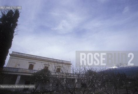 Torre del Greco (Naples), 1998. Villa Ferrigni, known as Villa delle Ginestre (Villa of the Broom). Poet Giacomo Leopardi lived here since the summer of 1836 to his death in February 1837 / Torre del Greco (Napoli), 1998. Villa Ferrigni, detta Villa delle Ginestre. Qui Leopardi visse dallestate del 1836 alla sua morte, nel febbraio 1837 - Reproduced by Marcello Mencarini
/Rosebud2