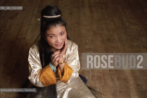 Tibetan singer Yungchen Lhamo, 1999 / La cantante tibetana Yungchen Lhamo, 1999  - ©Marcello Mencarini/Rosebud2