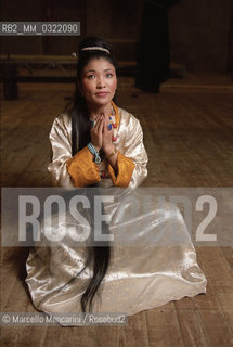 Tibetan singer Yungchen Lhamo, 1999 / La cantante tibetana Yungchen Lhamo, 1999  - ©Marcello Mencarini/Rosebud2