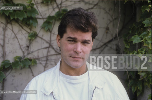 Venice Lido, Venice Film Festival 1990. American actor Ray Liotta, in competion with the movie Goodfellas directed by Martin Scorsese / Lido di Venezia, Mostra del Cinema di Venezia 1990. Lattore Ray Liotta, in concorso come interprete del film Quei bravi ragazzi (Goodfellas) di Martin Scorsese - ©Marcello Mencarini/Rosebud2