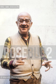 Rome, 1980. Italian mathematician, pedagogist and politician Lucio Lombardo Radice in his house / Roma, 1980. Il matematico, pedagogista e politico Lucio Lombardo Radice nella sua casa - ©Marcello Mencarini/Rosebud2