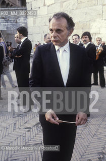 Spoleto, Festival of the Two Worlds 1983. American conductor Lorin Maazel, at the Festival for conducting a concert with La Scala Theater Orchestra / Spoleto, Festival dei due mondi 1983. Il direttore dorchestra Lorin Maazel, al Festival per dirigere un concerto dellOrchestra del Teatro alla Scala - ©Marcello Mencarini/Rosebud2