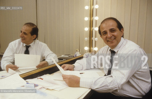 Rome, about 1988. Italian TV presenter Giancarlo Magalli in his dressing room / Roma, 1988 circa. Il presentatore televisivo Giancarlo Magalli nel suo camerino - ©Marcello Mencarini/Rosebud2