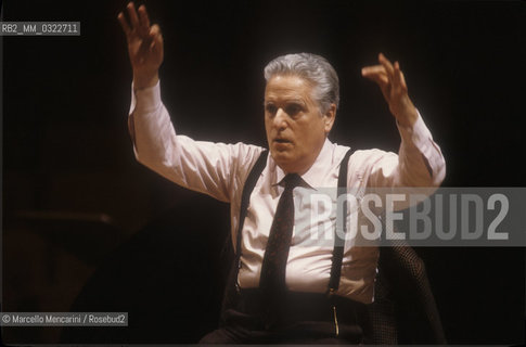 Italian conductor Franco Mannino during a rehearsal (about 1988) / Il direttore dorchestra Franco Mannino durante una prova (1988 circa) - ©Marcello Mencarini/Rosebud2