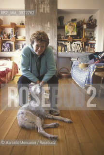 Rome, 1995. Italian writer acia Maraini in her house / Roma, 1995. La scrittrice Dacia Maraini nella sua casa - ©Marcello Mencarini/Rosebud2