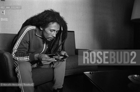 Milan, June 27, 1980. Jamaican reggae musician Bob Marley during the presentation of his Golden Record Award / Milano, 27 giugno 1980. Il musicista reggae Bob Marley durante la consegna del suo disco doro - ©Marcello Mencarini/Rosebud2