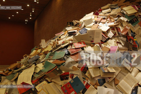 Installation by Spanish artist Alicia Martin at Libri Come Literary Festival. Parco della Musica Auditorium in Rome, 2012 / Installazione di Alicia Martin a Libri Come. Auditorium Parco della Musica di Roma, 2012 - ©Marcello Mencarini/Rosebud2