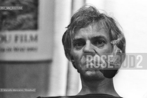 Venice Film festival 1982. British actor Malcolm McDowell smoking a pipe / Mostra del Cinema di Venezia 1982. Lattore Malcolm McDowell mentre fuma la pipa - ©Marcello Mencarini/Rosebud2