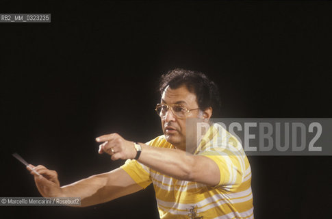 Music conductor Zubin Mehta during a rehearsal (1990) / Il direttore dorchestra Zubin Mehta durante una prova (1990) - ©Marcello Mencarini/Rosebud2