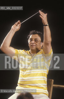 Music conductor Zubin Mehta during a rehearsal (1990) / Il direttore dorchestra Zubin Mehta durante una prova (1990) - ©Marcello Mencarini/Rosebud2