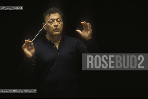 Rome, 1995. Music conductor Zubin Mehta during a rehearsal / Roma, 1995. Il direttore dorchestra Zubin Mehta durante una prova - ©Marcello Mencarini/Rosebud2