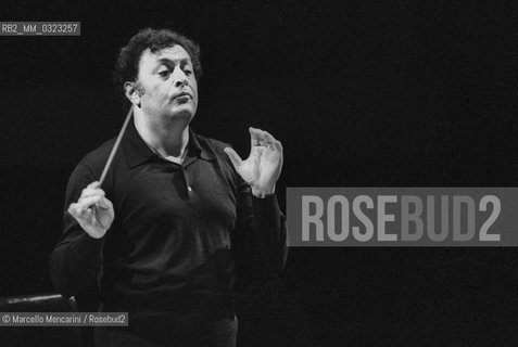 Florence, about 1980. Music conductor Zubin Mehta during a rehearsal / Firenze, 1980 circa. Il direttore dorchestra Zubin Mehta durante una prova - ©Marcello Mencarini/Rosebud2