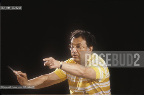 Music conductor Zubin Mehta during a rehearsal (1990) / Il direttore dorchestra Zubin Mehta durante una prova (1990) - ©Marcello Mencarini/Rosebud2