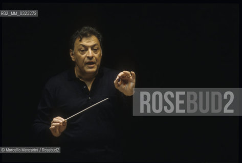 Rome, 1995. Music conductor Zubin Mehta during a rehearsal / Roma, 1995. Il direttore dorchestra Zubin Mehta durante una prova - ©Marcello Mencarini/Rosebud2